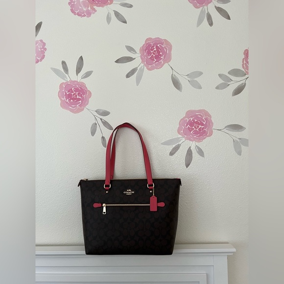 NWT large coach tote purse 👛 - Picture 9 of 15